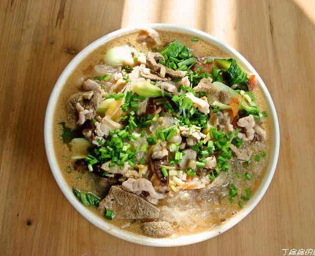 杨太婆汤粉煲(武汉路店)