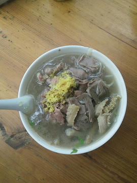 老字号镇记牛杂店