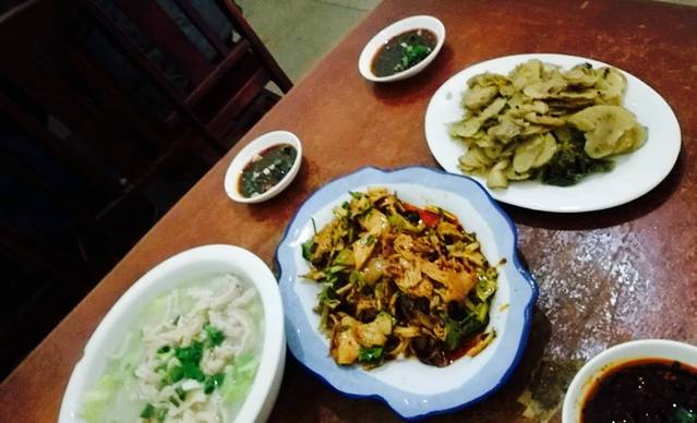 冯记老口岸肥肠粉