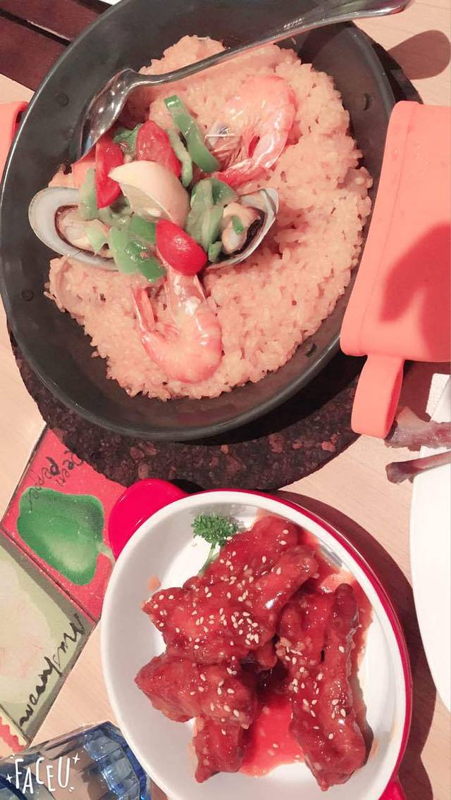 必胜客(二七万达店)