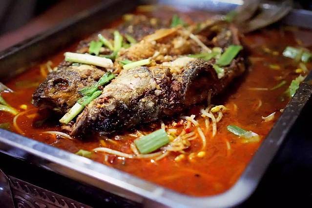 华侨烧烤(草场门店)