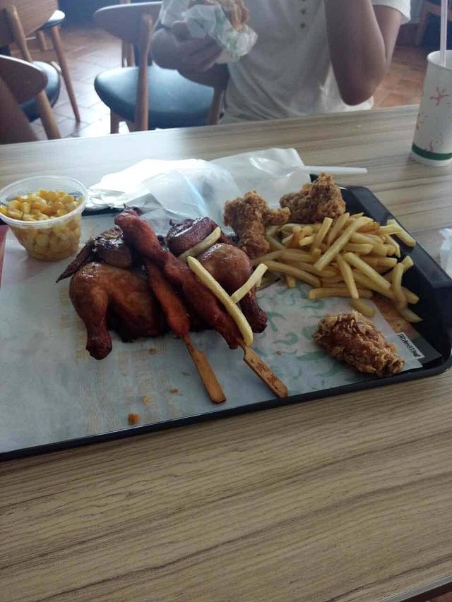 华莱士·全鸡汉堡(南漳二店)