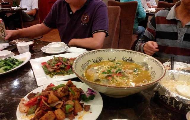 七十二行酒楼(巴国城店)