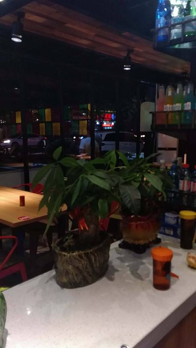 粤港粥铺(四厂店)