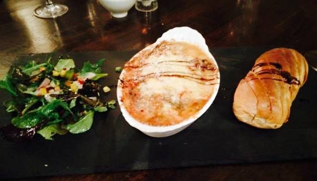 Knight's Restaurant and Bar