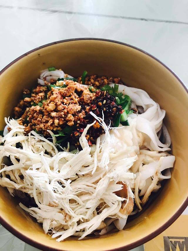 曹记云县土鸡米线(大理总店)
