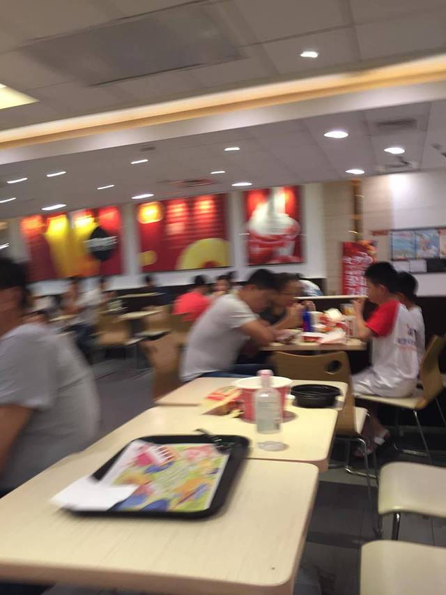 肯德基(晶宫大润发店)