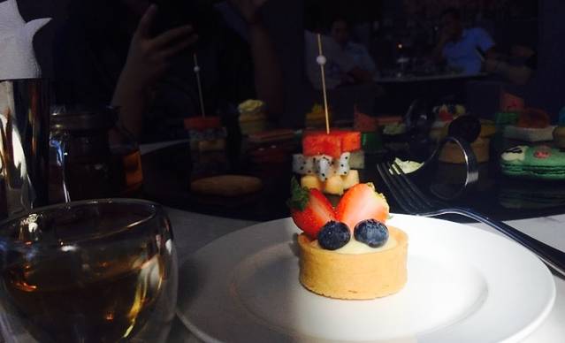 盛虹万丽酒店“R”吧