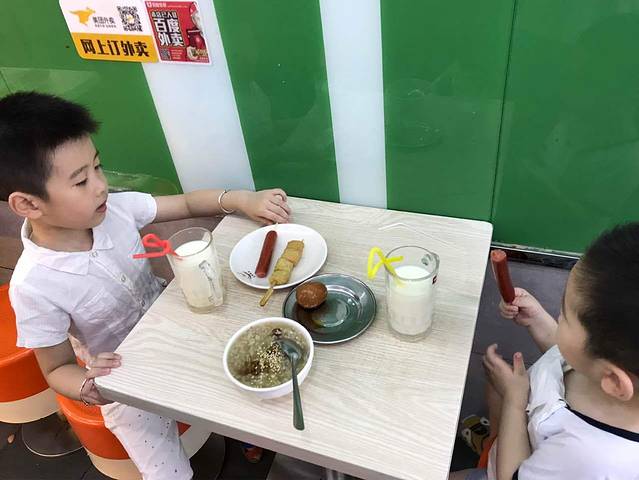 一鸣真鲜奶吧(中山店)