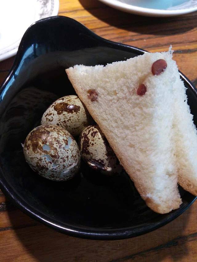 虾湖鱿香辣虾(人民路店)