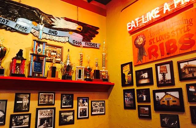 Famous Dave's Bar-B-Que