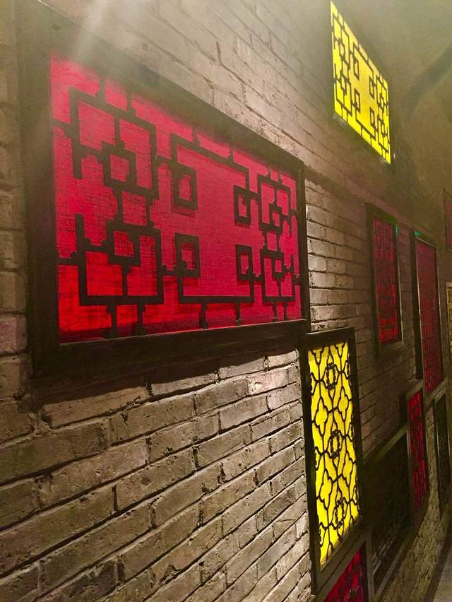 渝利火锅(昆城广场店)