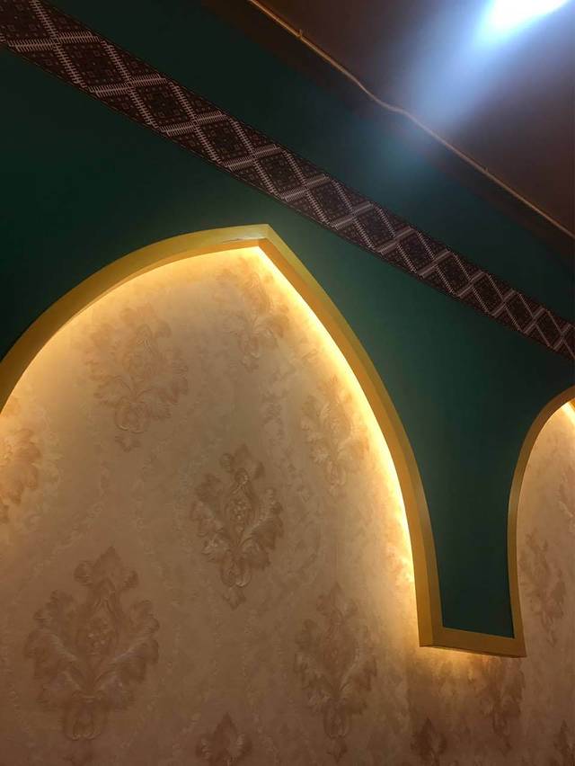 清真新疆美食村(惠新店)