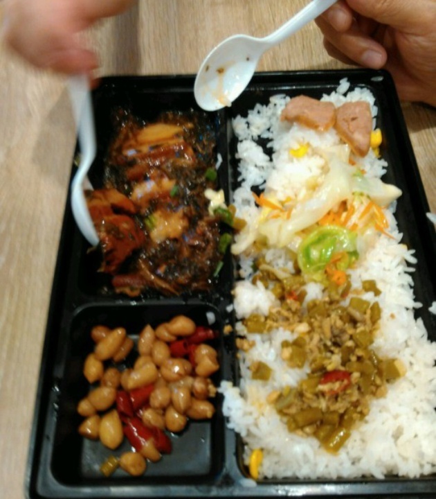 魏家凉皮(太奥广场店)