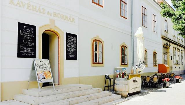 Amazon Café & Wine Bar