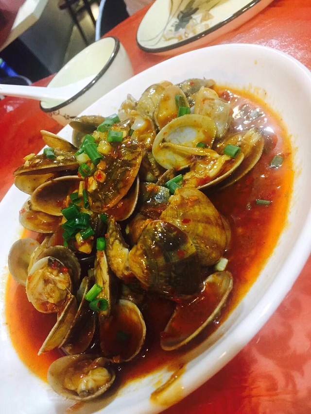 武汉人家(滨河路店)