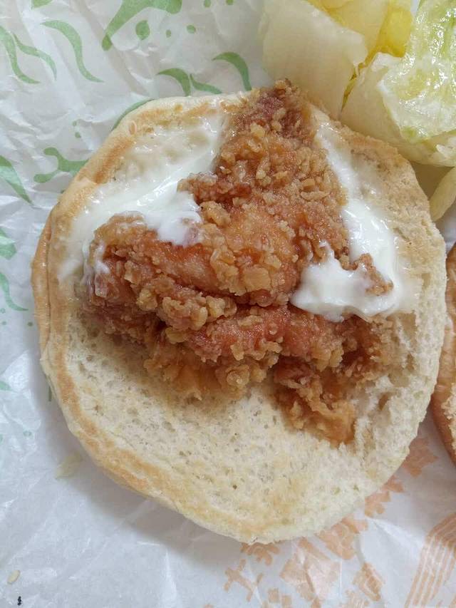 华莱士·全鸡汉堡(西六路齐赛店)