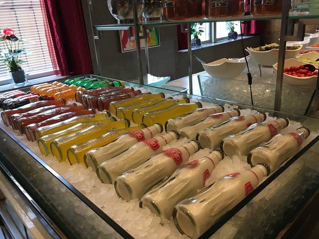 北京朝阳悠唐皇冠假日酒店·悠潮大堂吧