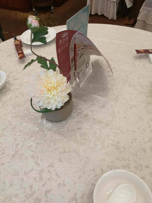 粤江春·粤菜·早茶(龙华店)