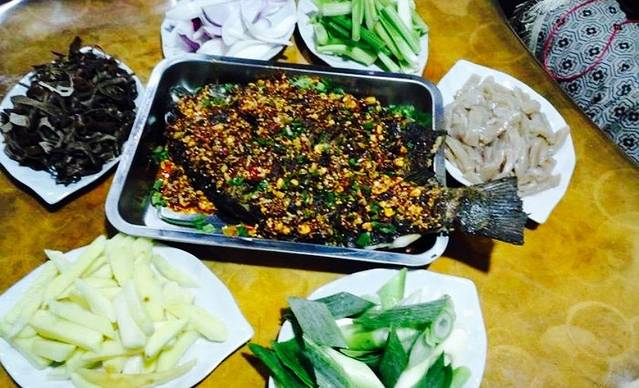 正宗重庆万州一绝烤活鲜鱼(胖姐店)