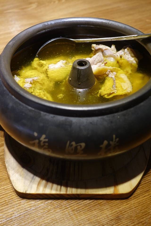 福照楼汽锅鸡饭店(万达广场店)