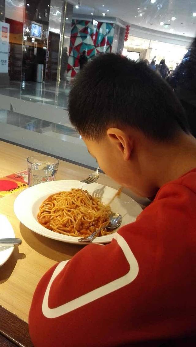 必胜客(世茂国际广场东座店)