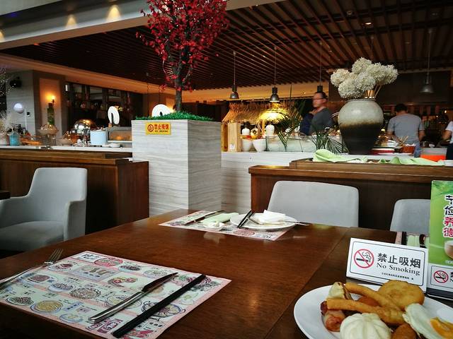 徐州绿地皇冠假日酒店·湖景全日餐厅