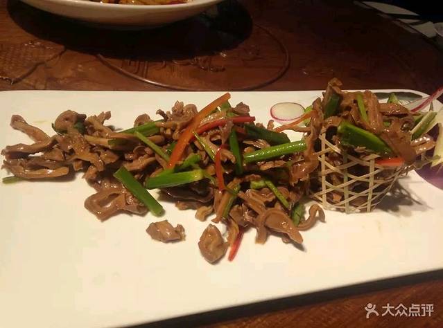 蘭博梁山酒店中餐