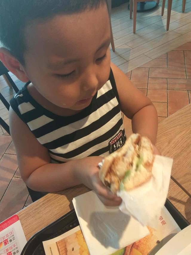 肯德基(北国奥莱店)