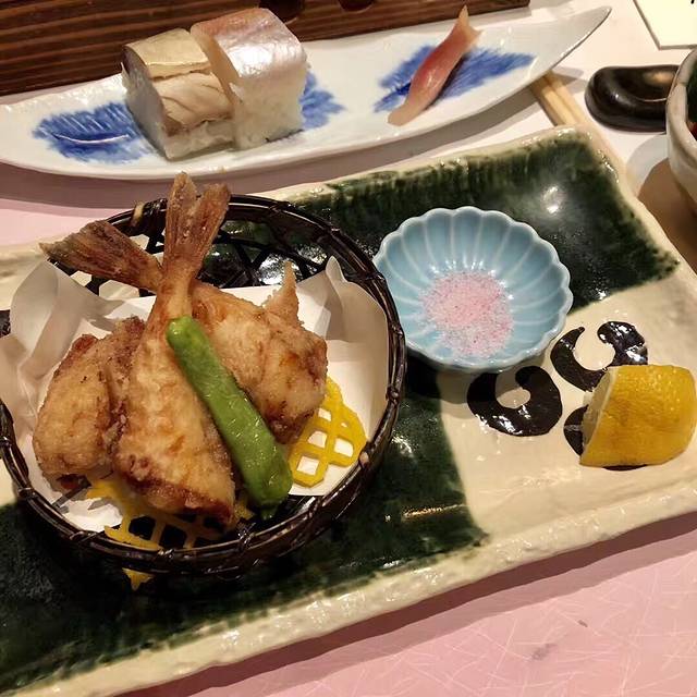 海鮮寿司とれとれ市場