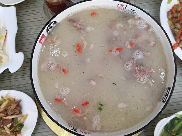 无量羊汤(莲旺街店)