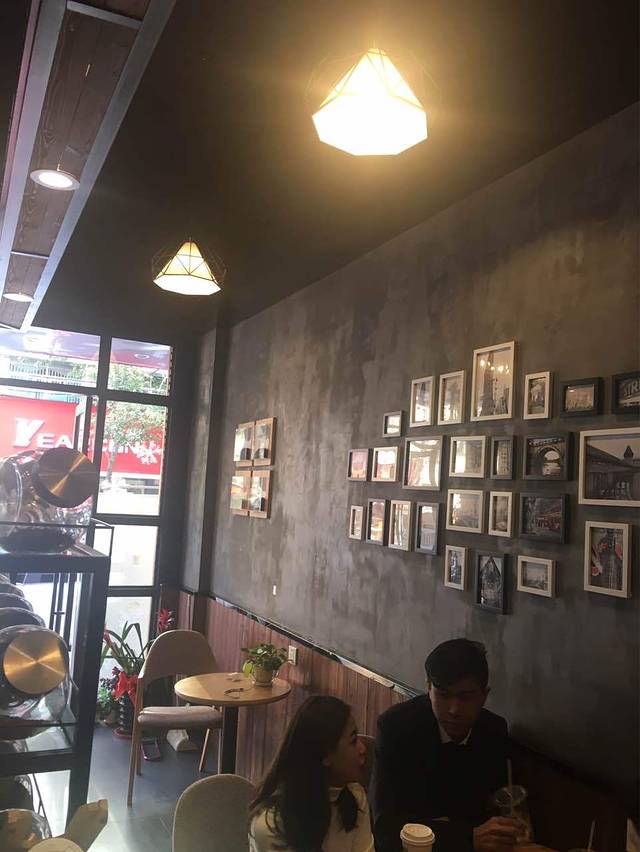 牛匠鲜道牛市鲜牛肉火锅(虹桥店)