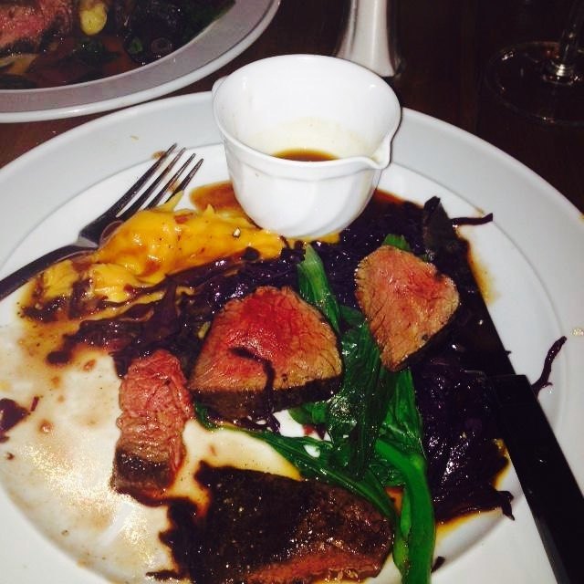 Louies Cafe & Tapas Bar