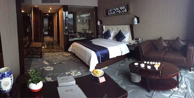 华莱士·全鸡汉堡(69德化百德店)