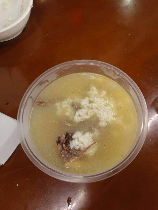 王鸡婆川菜馆(七道堰店)