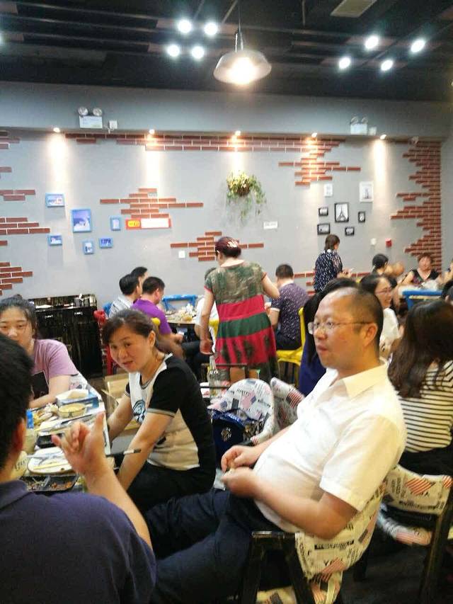 潮牛道养生汤锅(白土坝店)