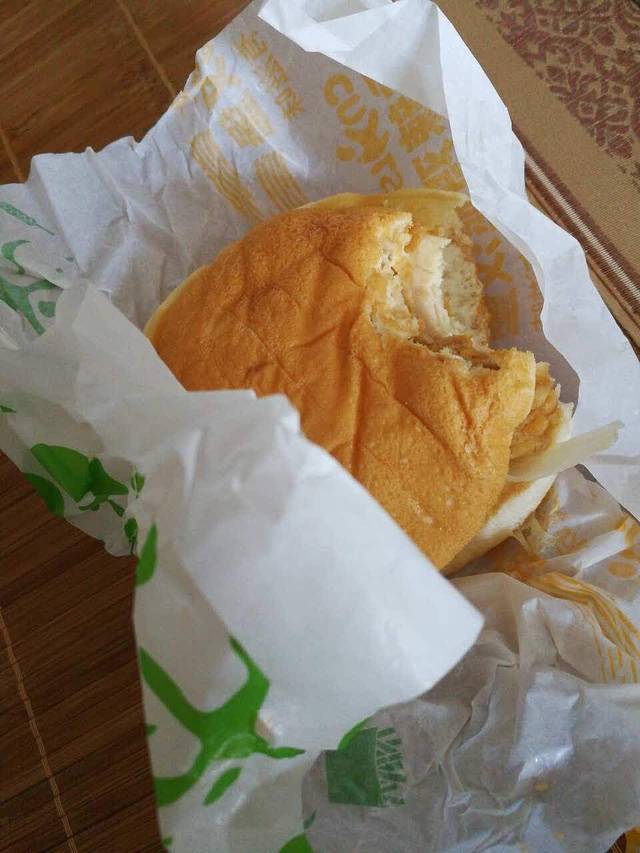 华莱士·全鸡汉堡(建中小区店)