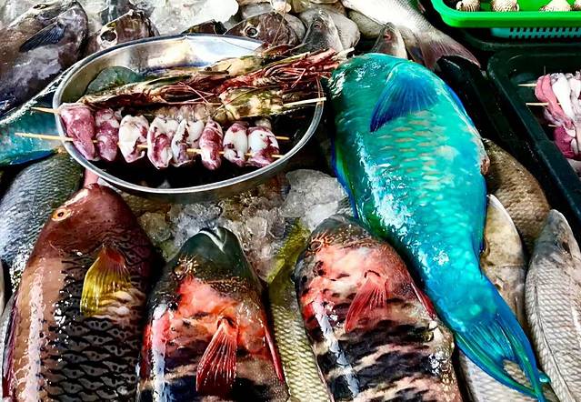 Mum Aroi Sai 3 Mahachai Seafood