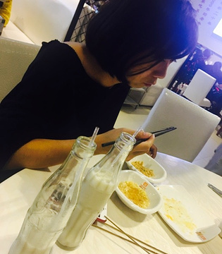 刘三姐包子铺