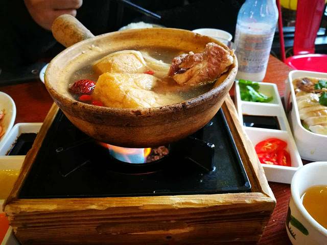 芽笼芽笼新加坡餐厅(世纪公园店)