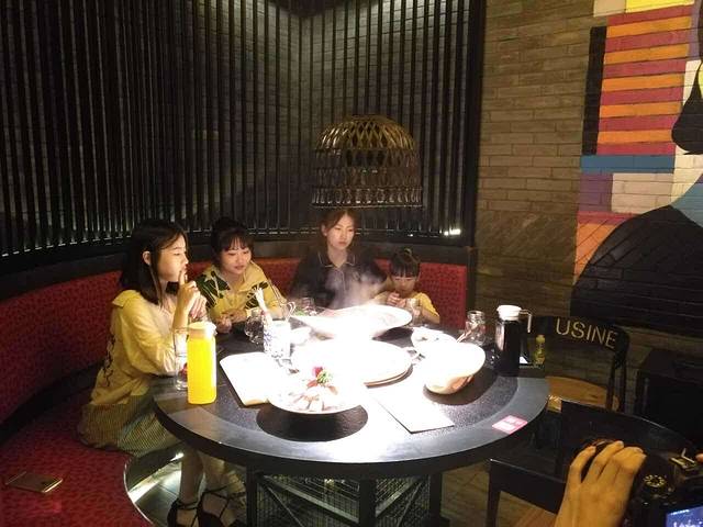 九鼎轩脆毛肚火锅(句容店)