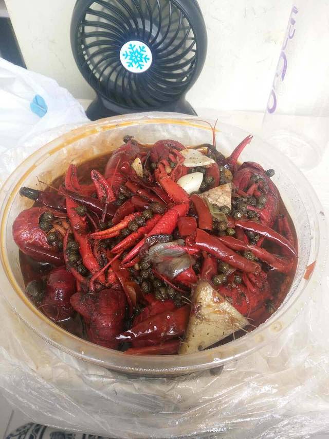 孙记麻辣小龙虾店