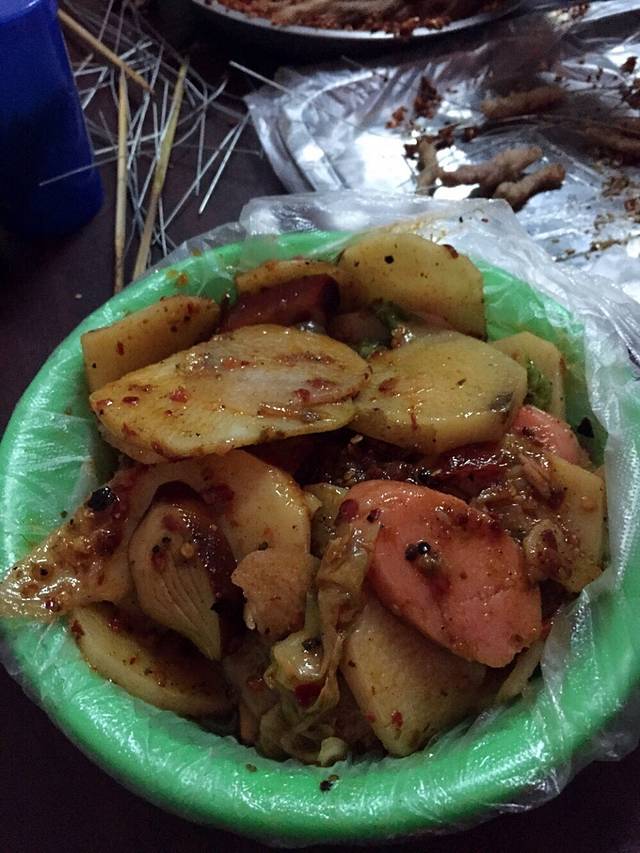 小萍鸡头麻辣盆(抚顺城路店)