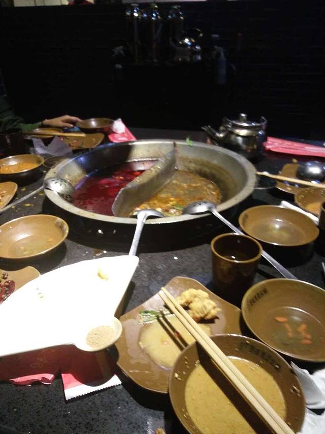 宽板凳老灶火锅(上地店)