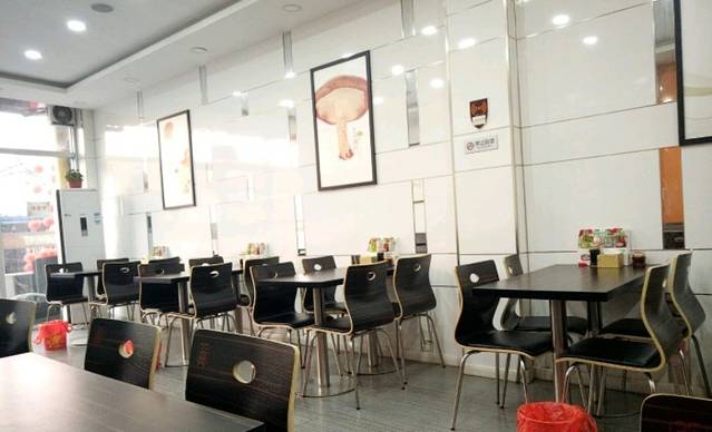 张亮麻辣烫(吉利大学店)