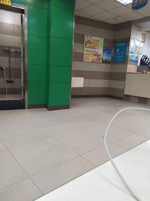 华莱士·全鸡汉堡(枣强店)