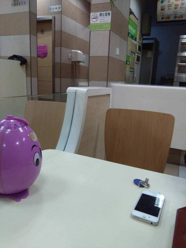 华莱士·全鸡汉堡(松岗美惠多店)