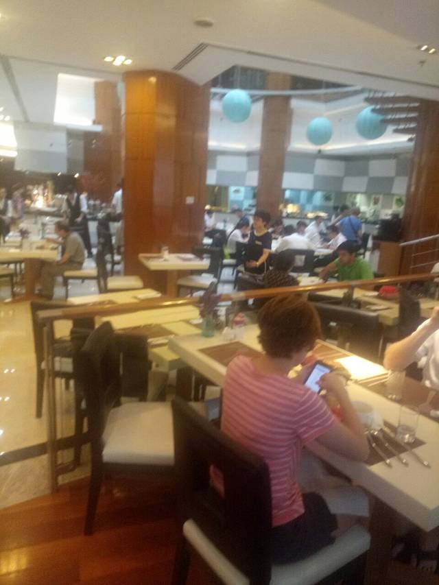 诺富特和平宾馆品坊餐厅