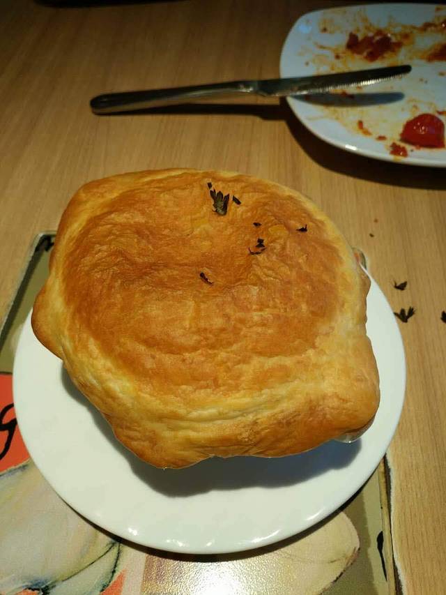 必胜客(岁宝店)