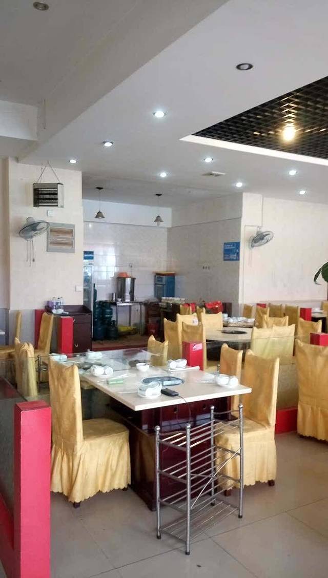 小懒鸡昭通天麻火腿鸡火锅(经管学院商院路店)